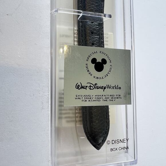 Disney Time Works~ Santa Mickey Mouse Watch Christmas Themed~ New in Box - Picture 3 of 10